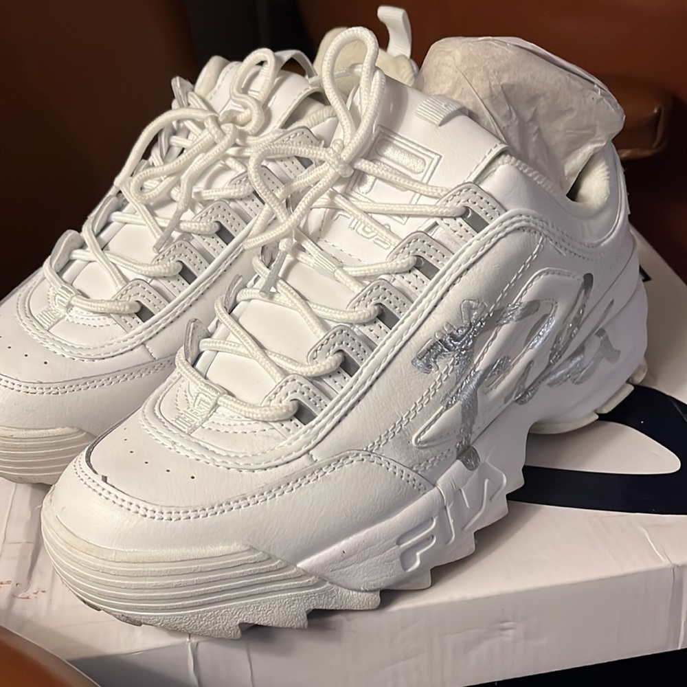 Fila good Condition size 9 - Picture 4 of 12